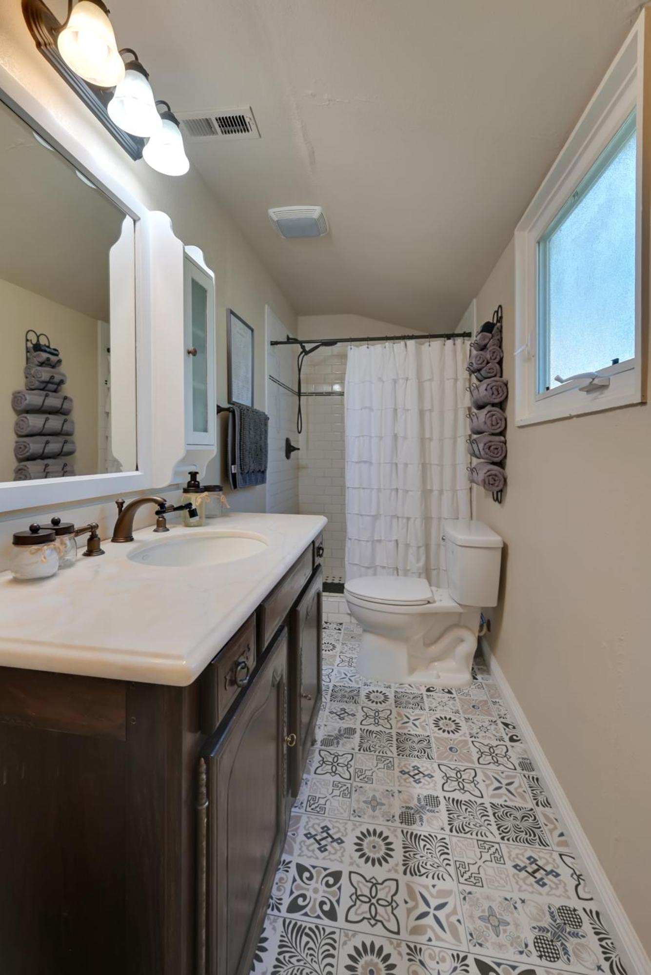 Spacious Downtown Jackson Retreat- Historic Hangout 外观 照片