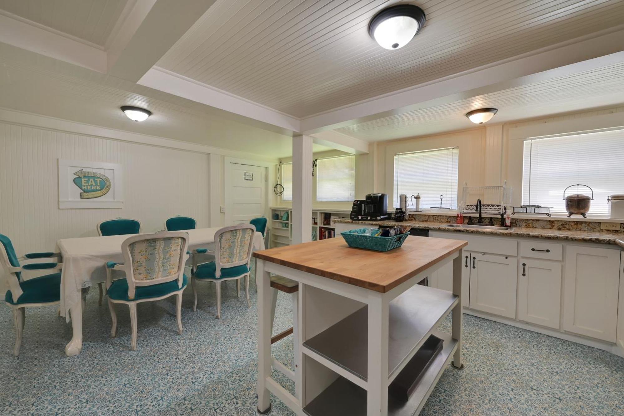 Spacious Downtown Jackson Retreat- Historic Hangout 外观 照片